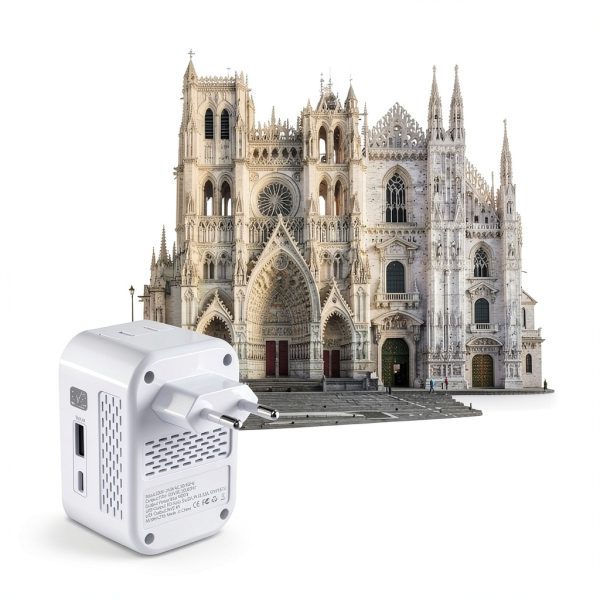 Voltage Converter 220 to 110 6‑in‑1 Adapter by Shayangyoung with PD-4